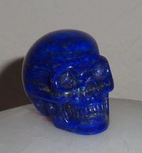 blauer Lapislazuli Kristallschädel 45 g