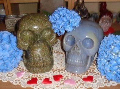 Jaspis und Achat Kristallschädel Jaspis und Achat Kristallschädel Helaria